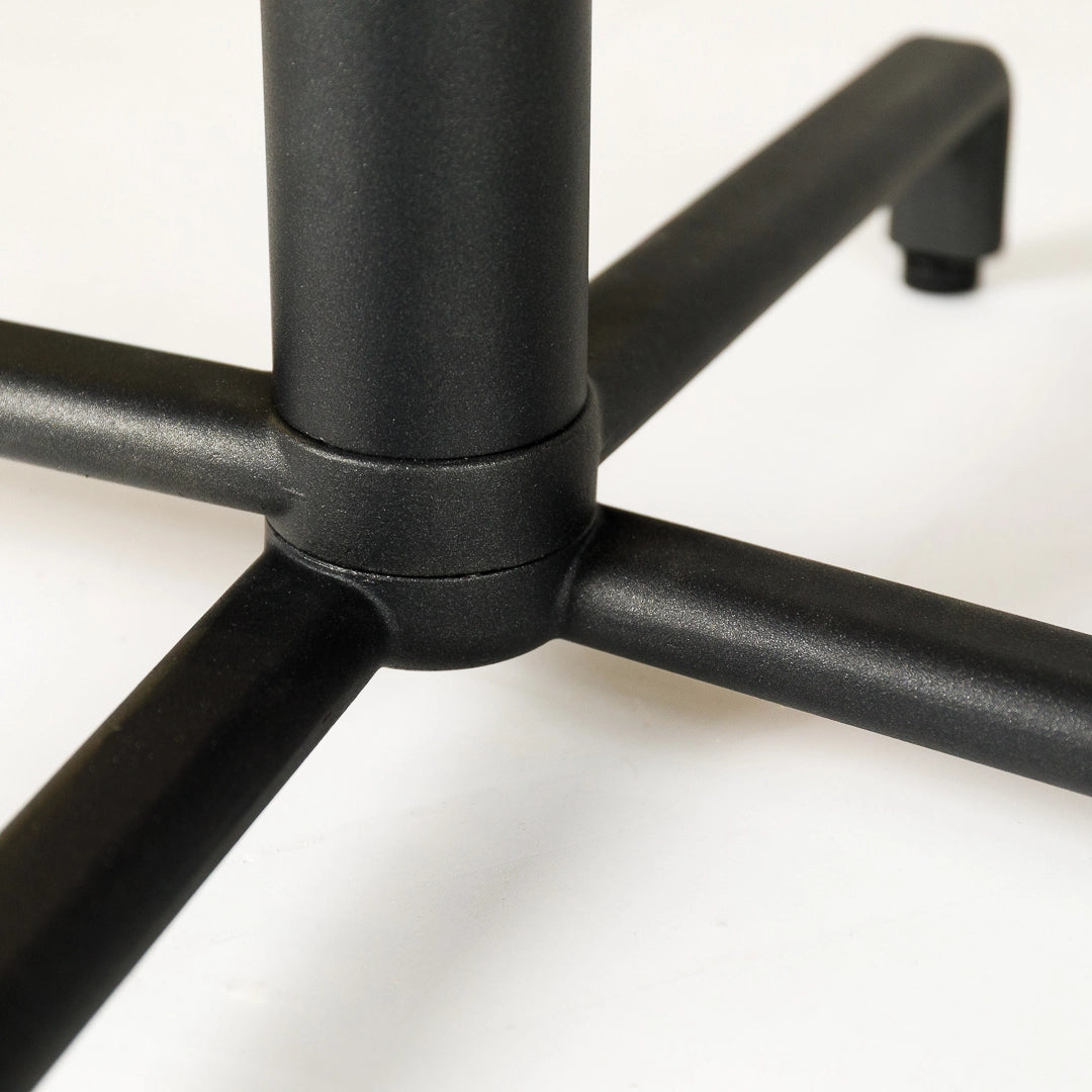 Klappbarer Gastro-Stehtisch "Prost" aus Massivholz - hell, gerade Kante, Metallgestell