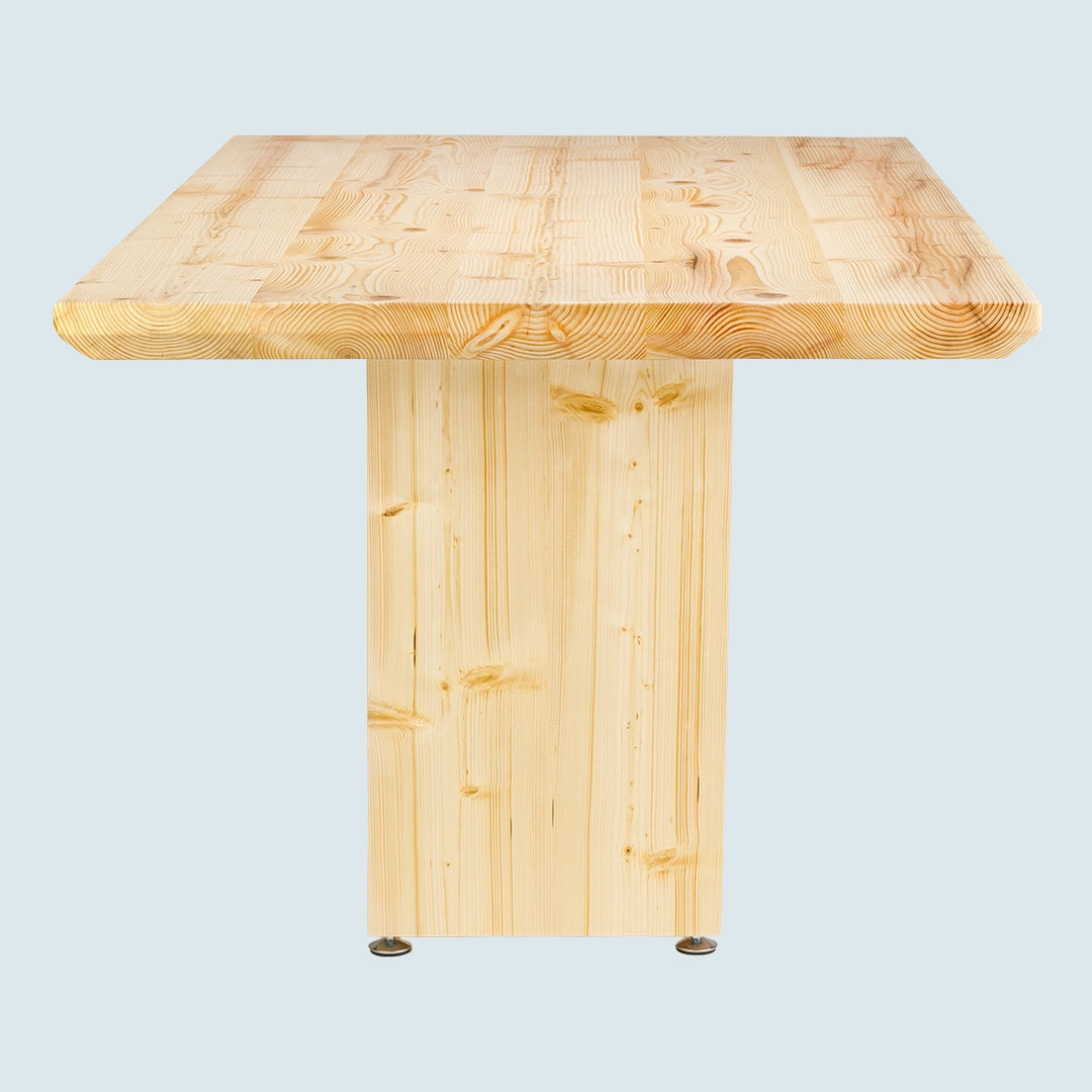 Heller Esstisch mit Schweizer Tischkante und Holzgestell - Kopfansicht