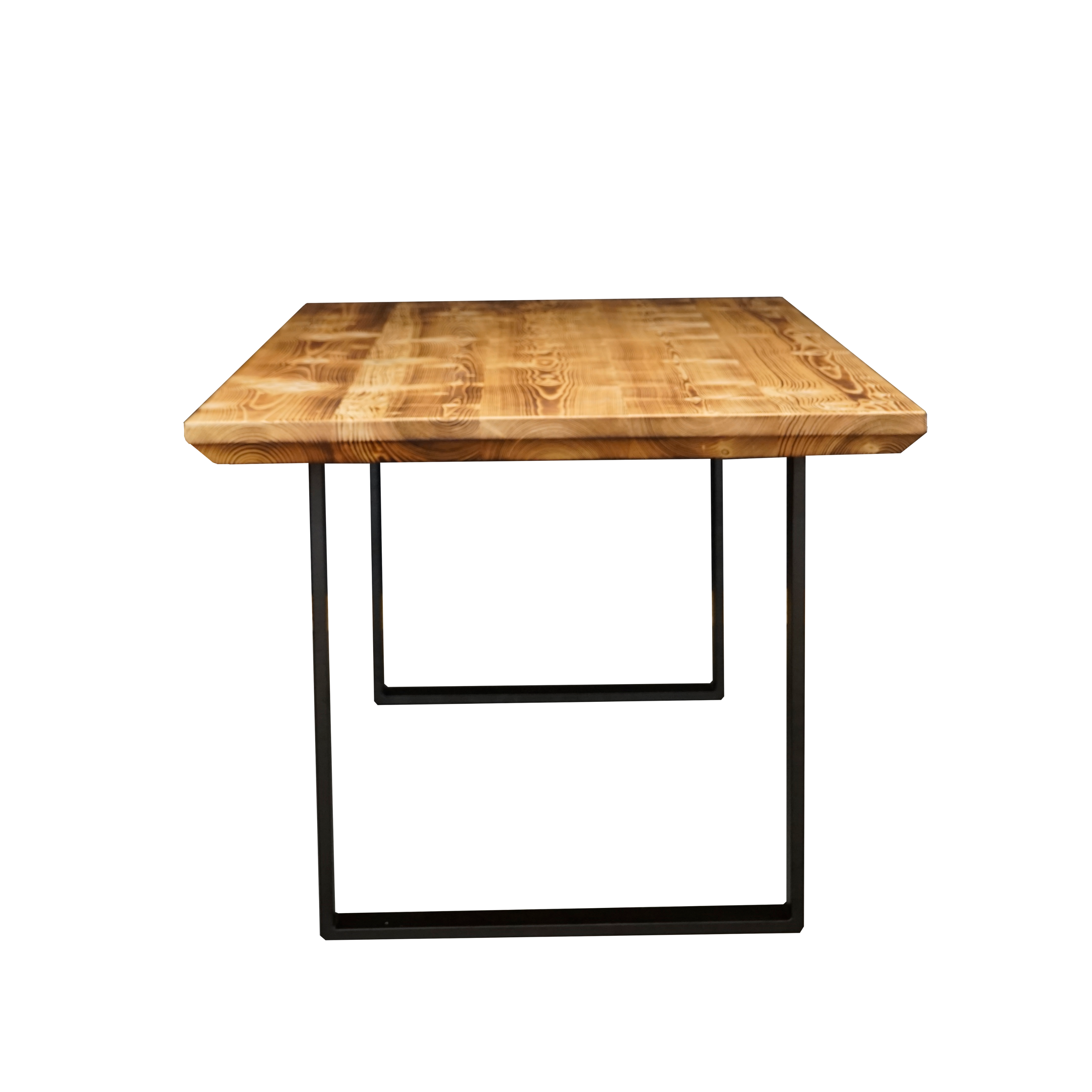 Massivholztisch "Schwarzwaldkraft" mit Schweizerkante – 80 cm breit – geflammt