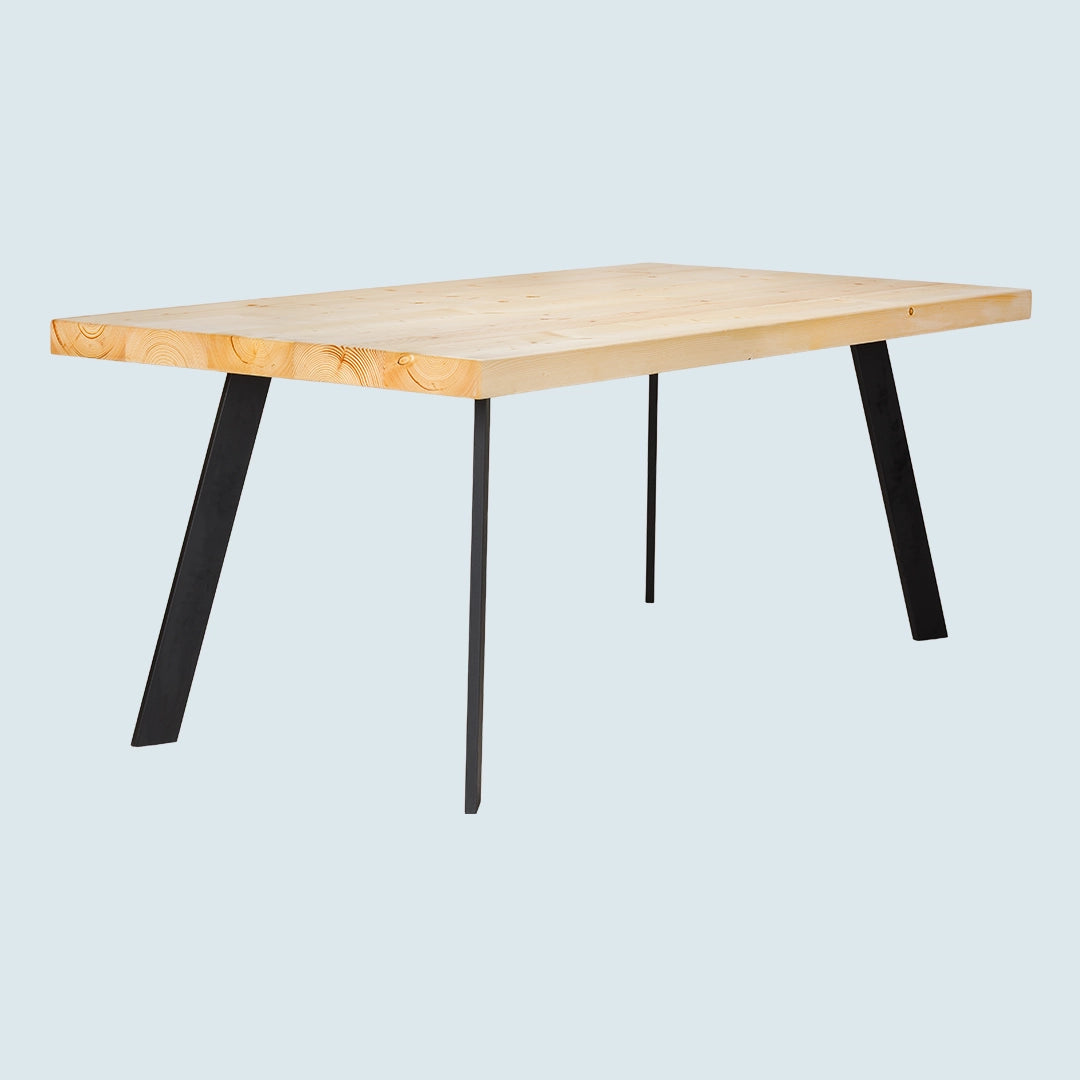 Massivholztisch "Schwarzwaldkraft" – hell, gerade Kante, Metallgestell, in verschied. Größen