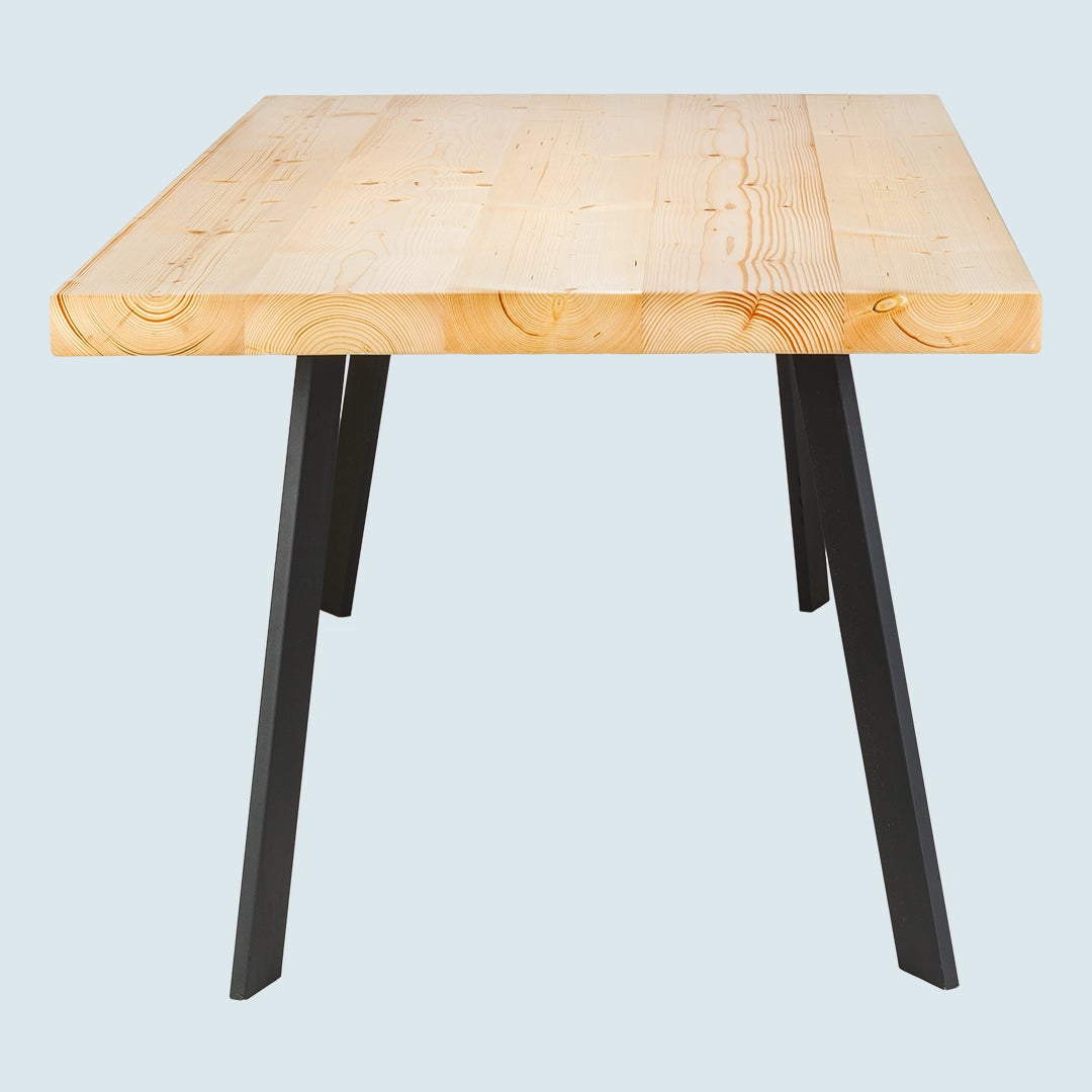 Massivholztisch "Schwarzwaldkraft" – hell, gerade Kante, Metallgestell, in verschied. Größen