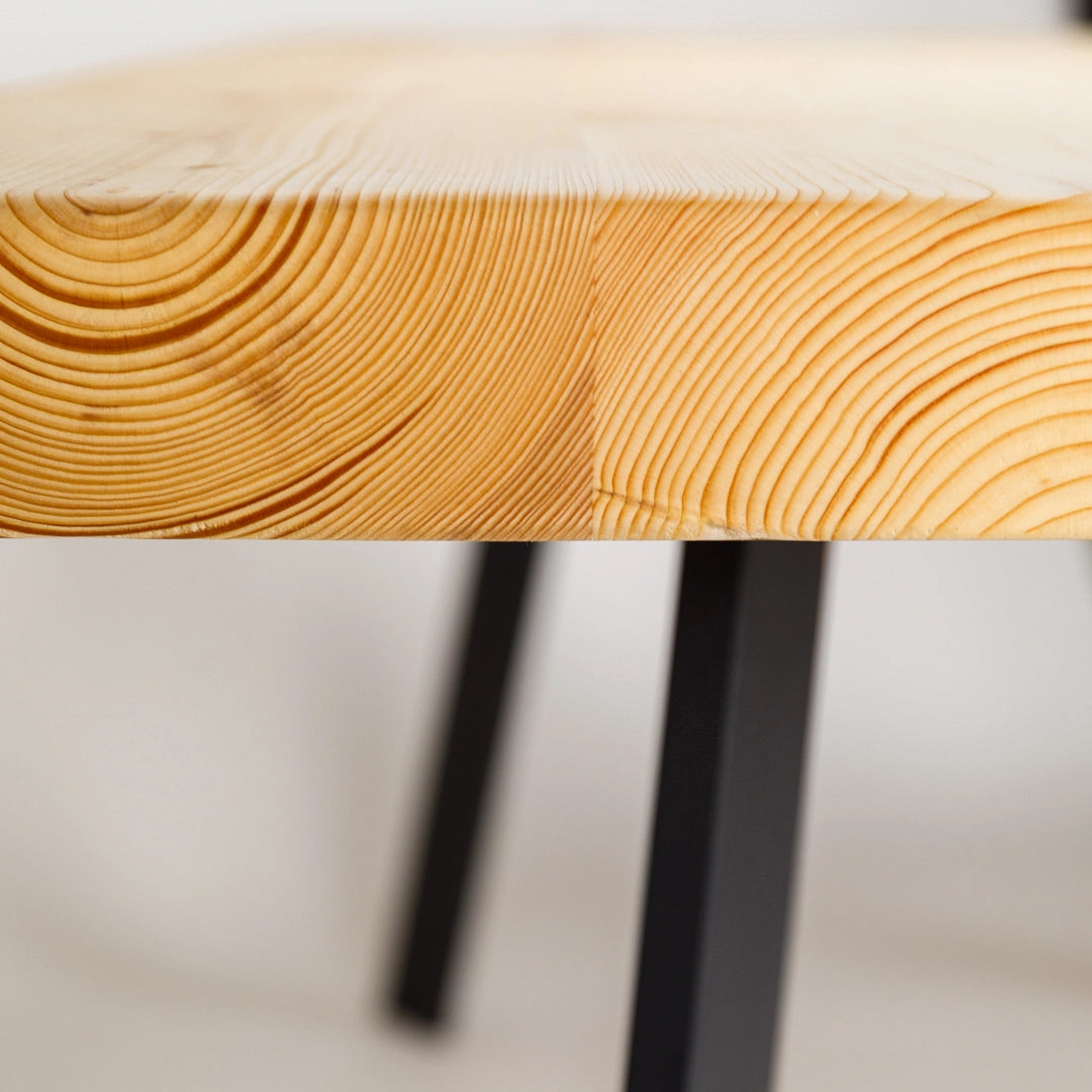 Massivholztisch "Schwarzwaldkraft" – hell, gerade Kante, Metallgestell, in verschied. Größen