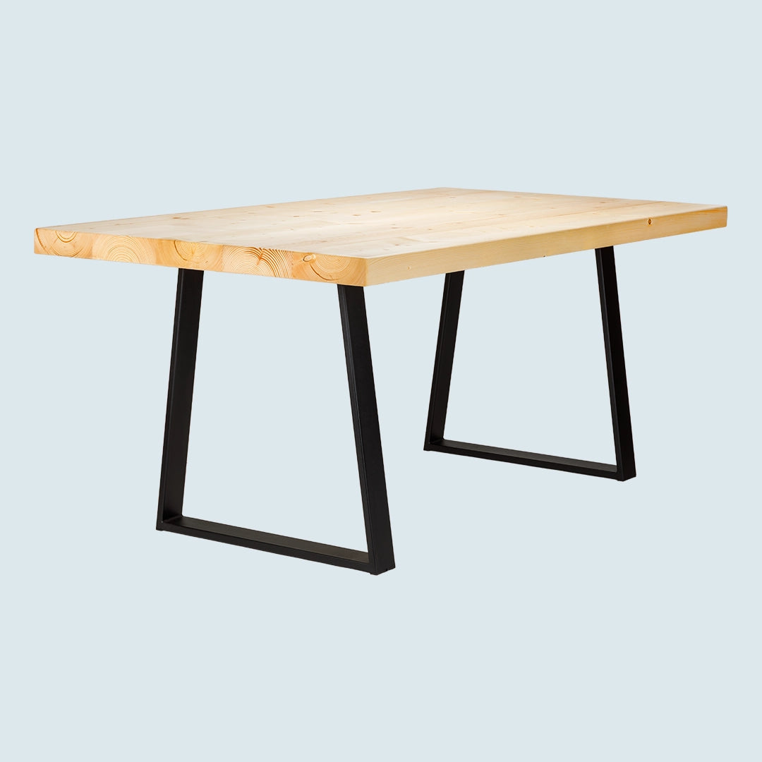 Massivholztisch "Schwarzwaldkraft" – hell, gerade Kante, Metallgestell, in verschied. Größen