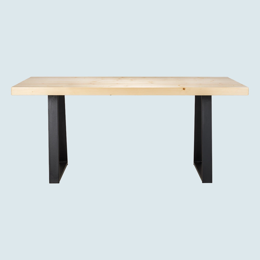 Massivholztisch "Schwarzwaldkraft" – hell, gerade Kante, Metallgestell, in verschied. Größen