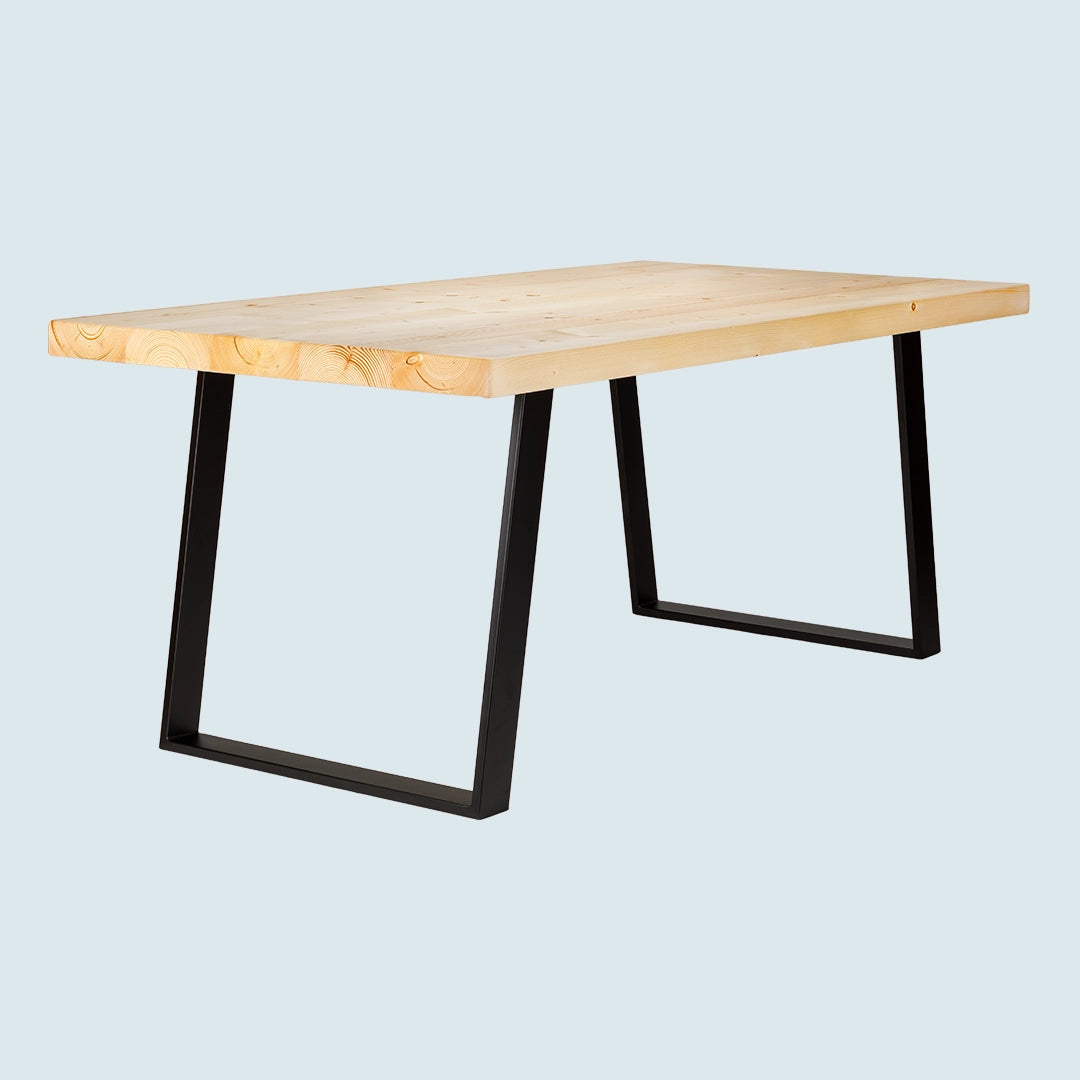 Massivholztisch "Schwarzwaldkraft" – hell, gerade Kante, Metallgestell, in verschied. Größen