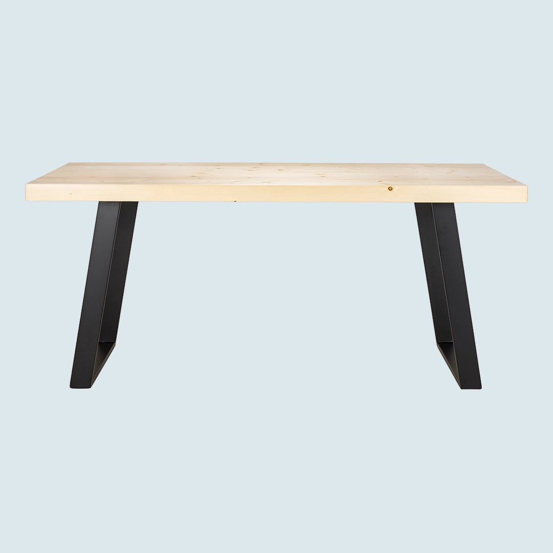 Massivholztisch "Schwarzwaldkraft" – hell, gerade Kante, Metallgestell, in verschied. Größen